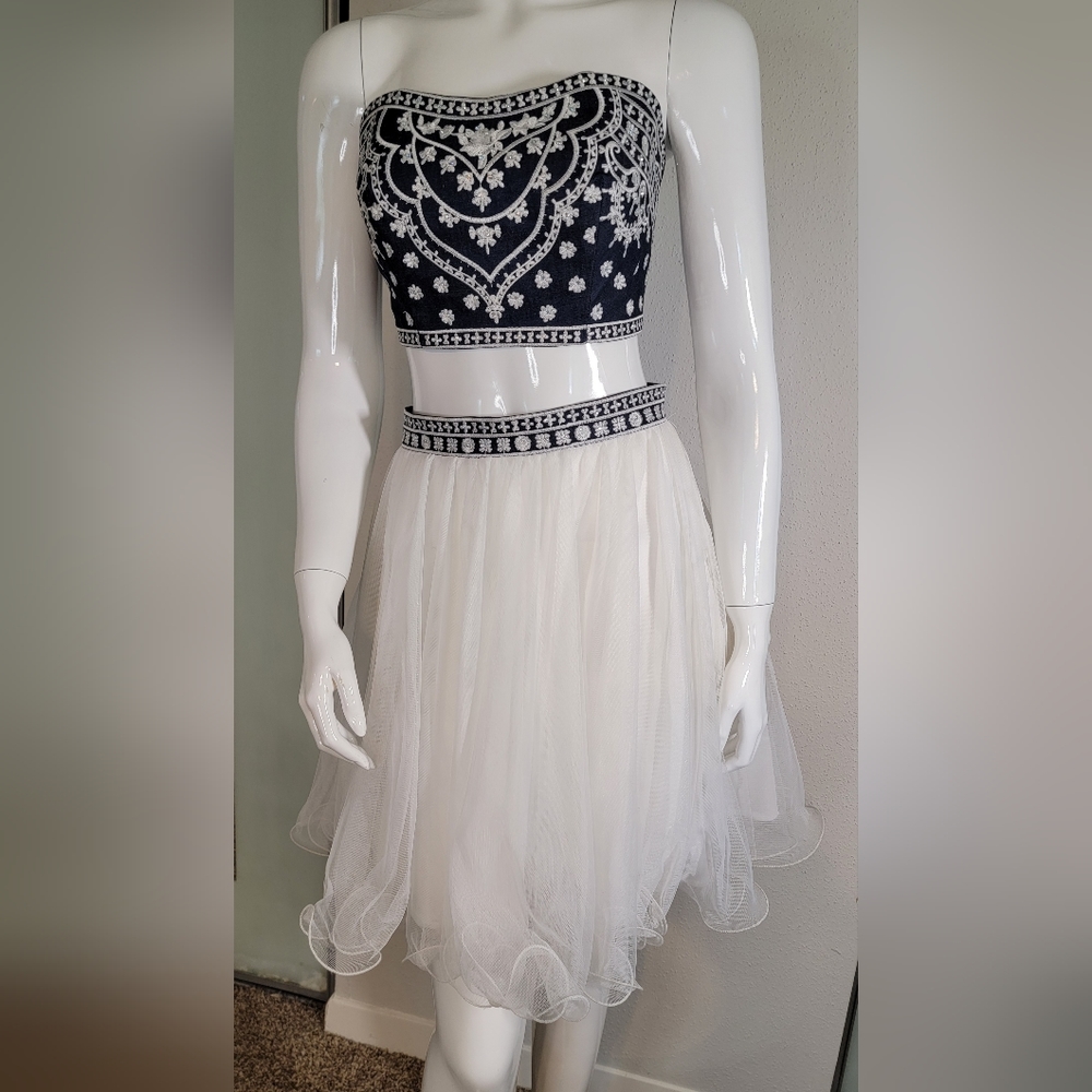 Camille La Vie 2 Piece Party Formal Dress Size 7 w/ Bandeau top denim embroidere